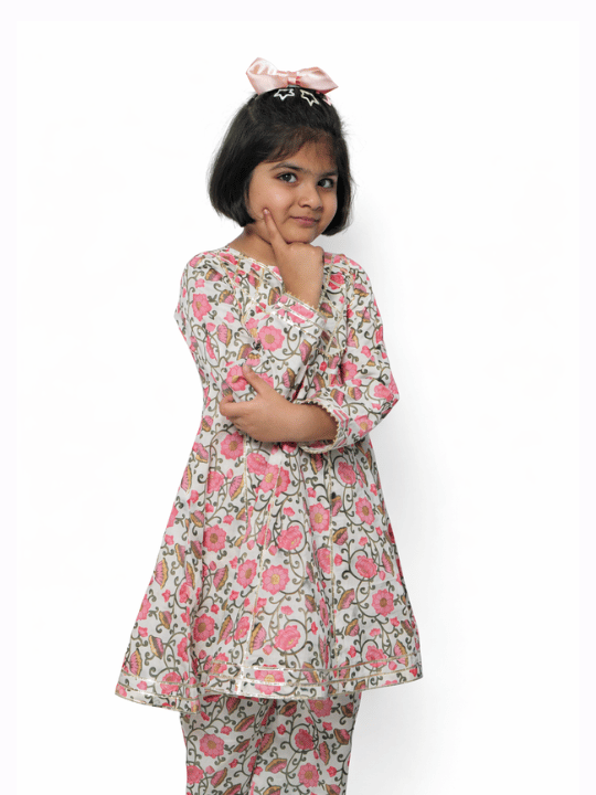 Cotton suit for girls